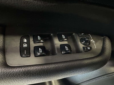 2022 Volvo XC90 T6 Momentum 7 Passenger