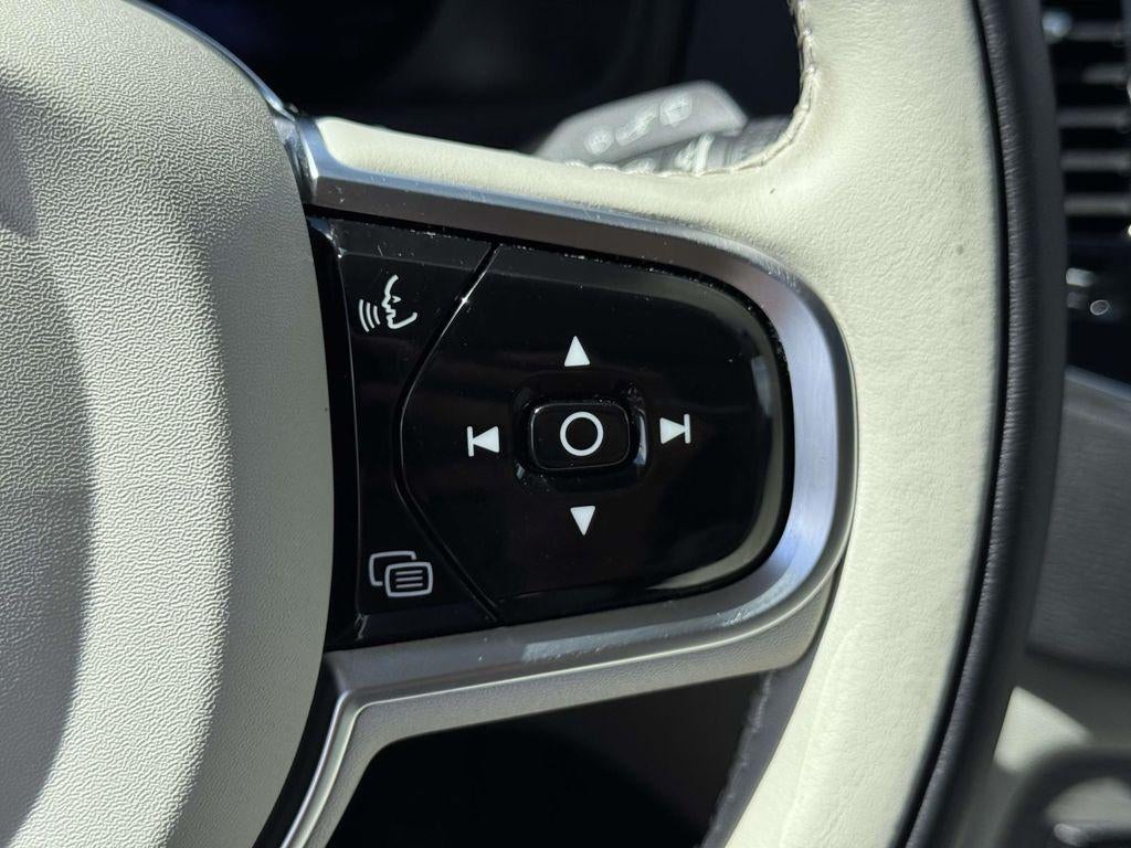 2024 Volvo XC90 Recharge Plug-In Hybrid T8 Plus Bright Theme 7-Seater