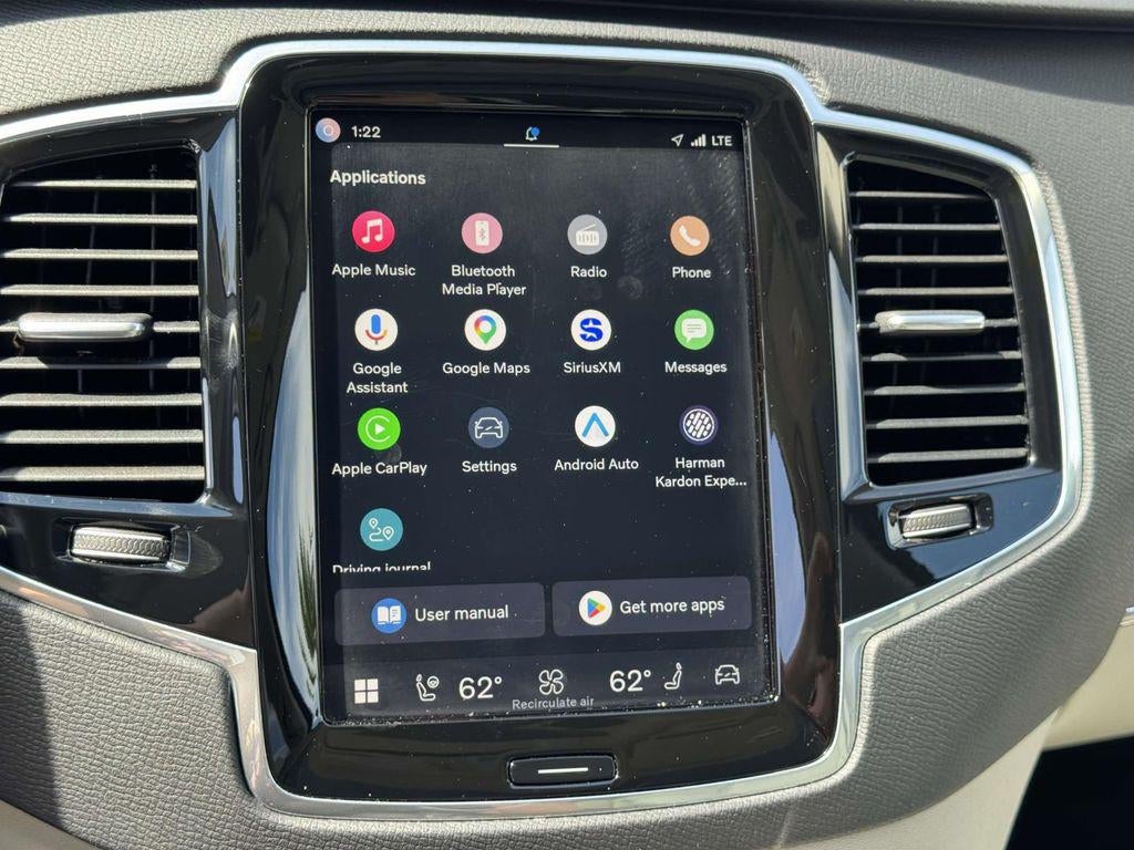 2024 Volvo XC90 Recharge Plug-In Hybrid T8 Plus Bright Theme 7-Seater