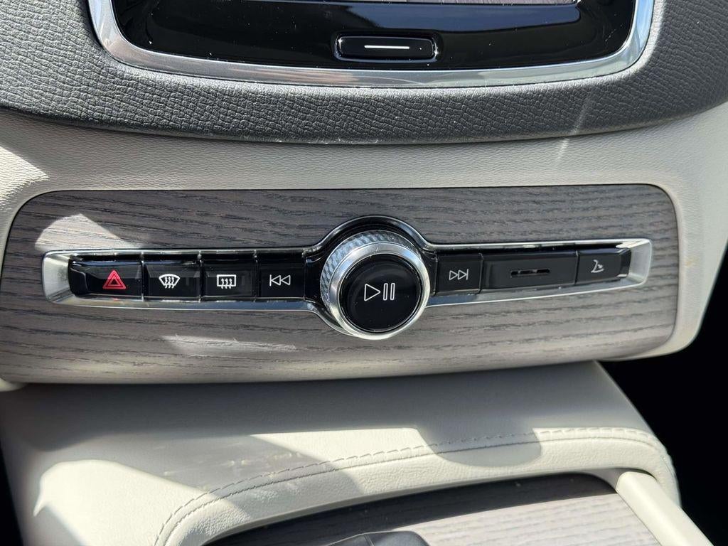 2024 Volvo XC90 Recharge Plug-In Hybrid T8 Plus Bright Theme 7-Seater
