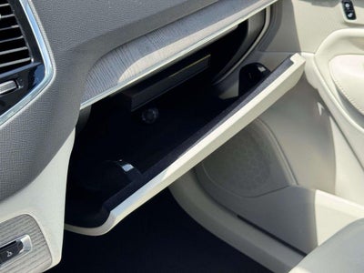 2024 Volvo XC90 Recharge Plug-In Hybrid T8 Plus Bright Theme 7-Seater