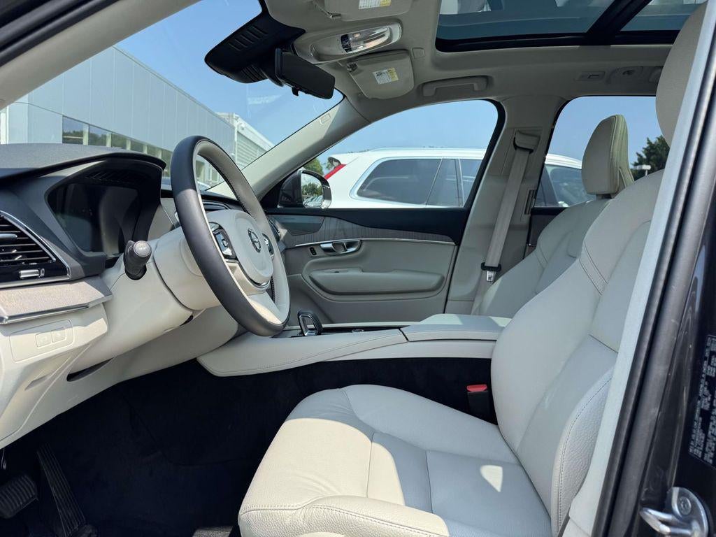2024 Volvo XC90 Recharge Plug-In Hybrid T8 Plus Bright Theme 7-Seater