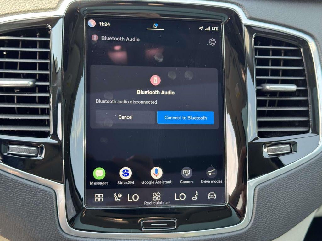 2024 Volvo XC90 Recharge Plug-In Hybrid T8 Plus Bright Theme 7-Seater