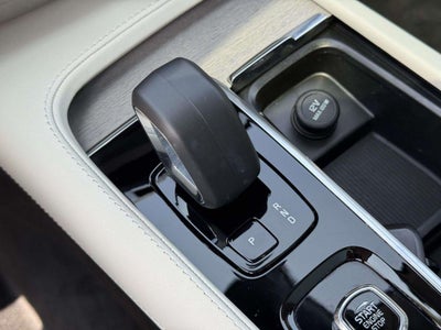 2024 Volvo XC90 Recharge Plug-In Hybrid T8 Plus Bright Theme 7-Seater