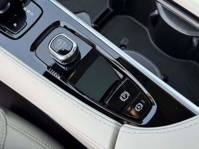 2024 Volvo XC90 Recharge Plug-In Hybrid T8 Plus Bright Theme 7-Seater