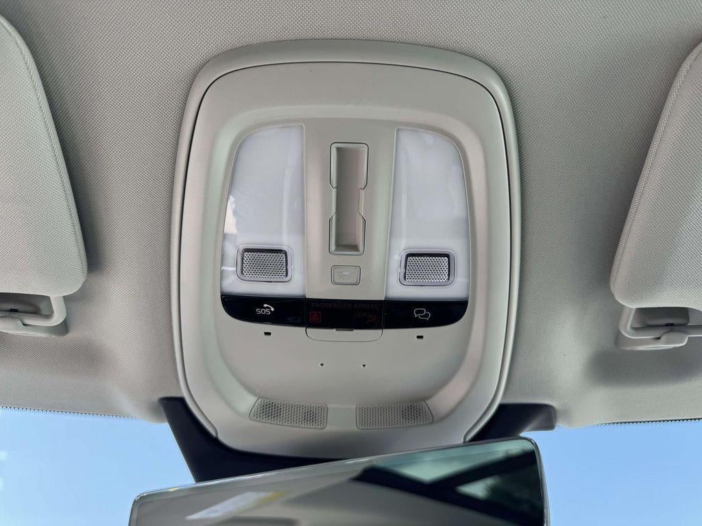2024 Volvo XC90 Recharge Plug-In Hybrid T8 Plus Bright Theme 7-Seater