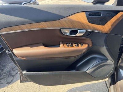 2024 Volvo XC90 Recharge Plug-In Hybrid T8 Plus Bright Theme 7-Seater