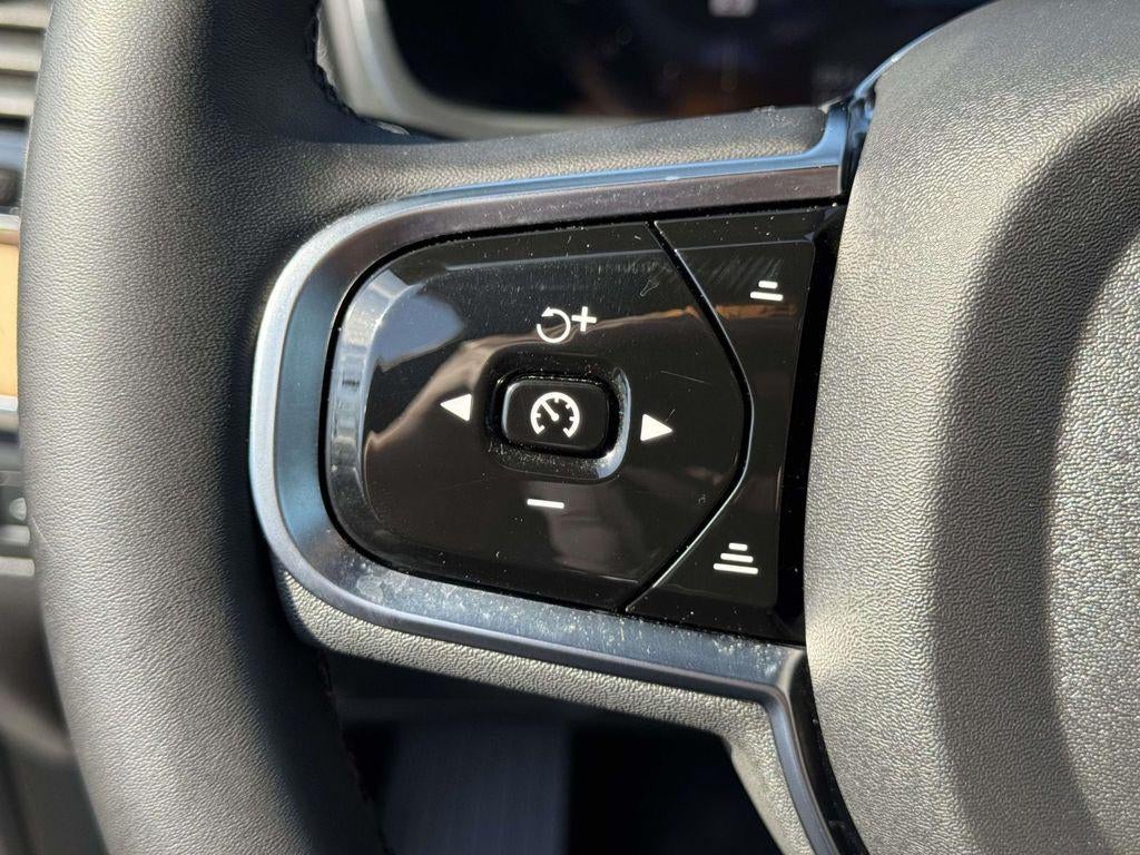 2024 Volvo XC90 Recharge Plug-In Hybrid T8 Plus Bright Theme 7-Seater