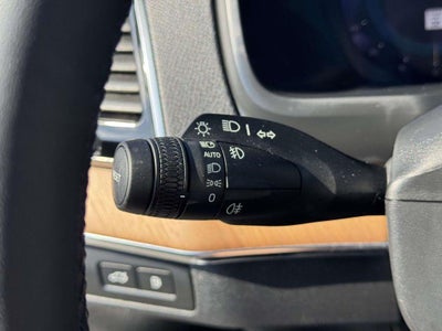 2024 Volvo XC90 Recharge Plug-In Hybrid T8 Plus Bright Theme 7-Seater