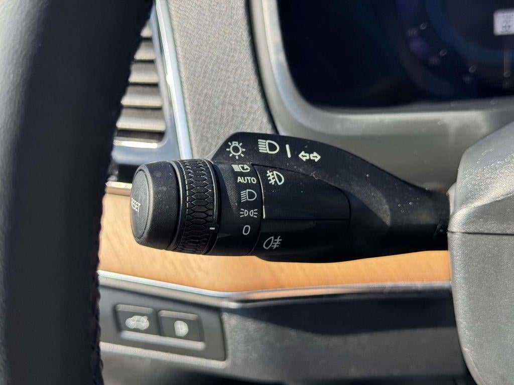 2024 Volvo XC90 Recharge Plug-In Hybrid T8 Plus Bright Theme 7-Seater