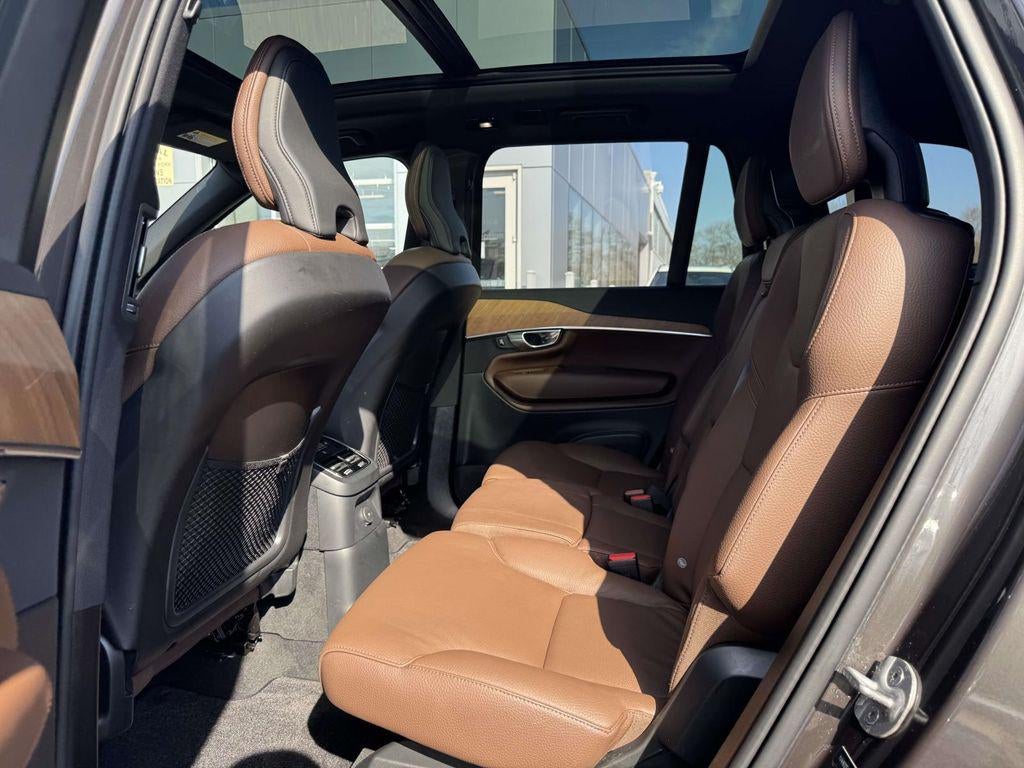 2024 Volvo XC90 Recharge Plug-In Hybrid T8 Plus Bright Theme 7-Seater