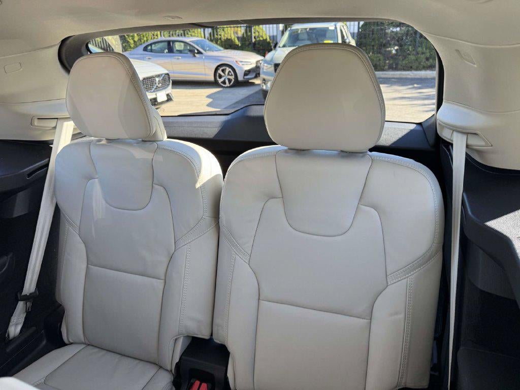 2024 Volvo XC90 Recharge Plug-In Hybrid T8 Ultimate Bright Theme 7-Seater