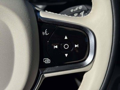 2024 Volvo XC90 Recharge Plug-In Hybrid T8 Ultimate Bright Theme 7-Seater