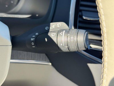 2024 Volvo XC90 Recharge Plug-In Hybrid T8 Ultimate Bright Theme 7-Seater