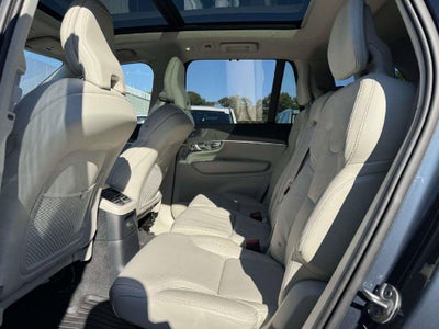 2024 Volvo XC90 Recharge Plug-In Hybrid T8 Ultimate Bright Theme 7-Seater