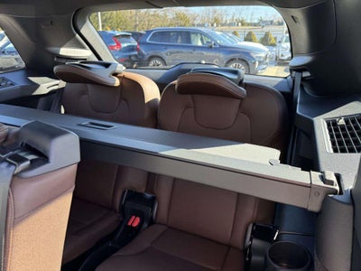 2023 Volvo XC90 Recharge Plug-In Hybrid T8 Plus Bright Theme 7-Seater