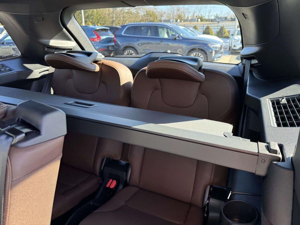 2023 Volvo XC90 Recharge Plug-In Hybrid T8 Plus Bright Theme 7-Seater