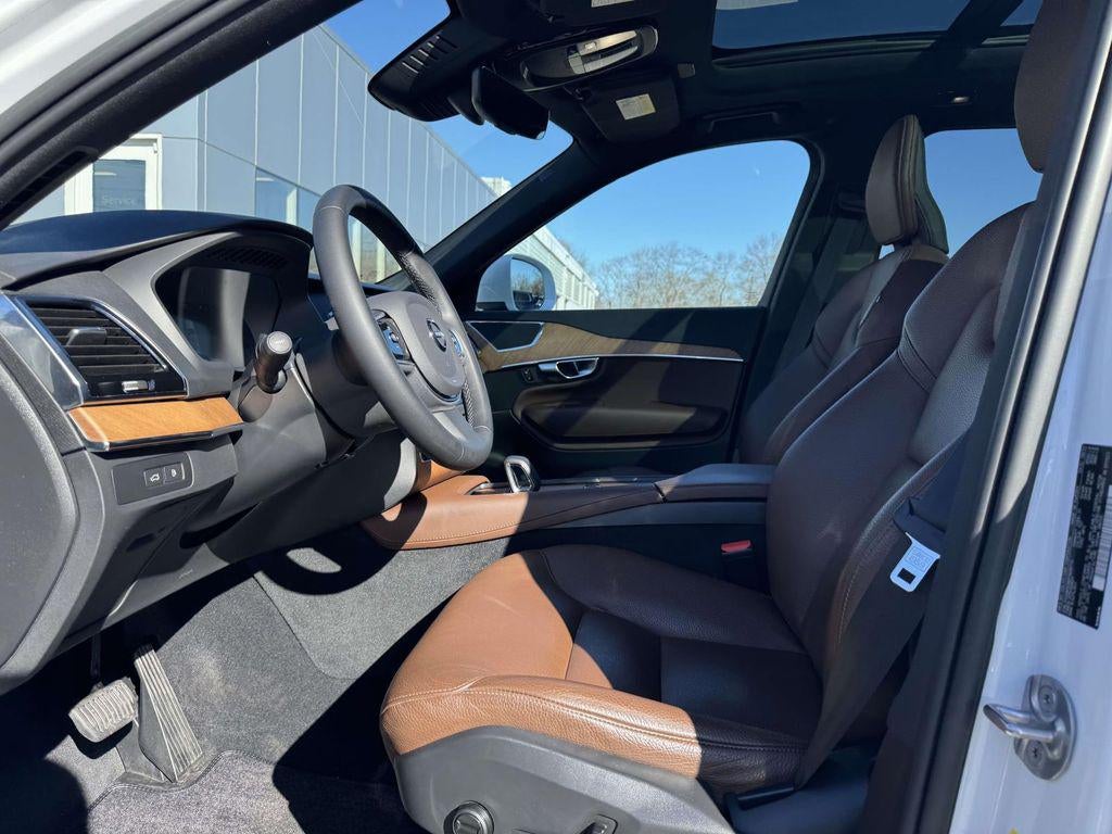 2023 Volvo XC90 Recharge Plug-In Hybrid T8 Plus Bright Theme 7-Seater