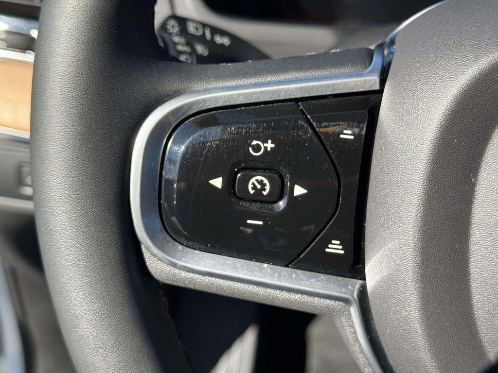 2023 Volvo XC90 Recharge Plug-In Hybrid T8 Plus Bright Theme 7-Seater