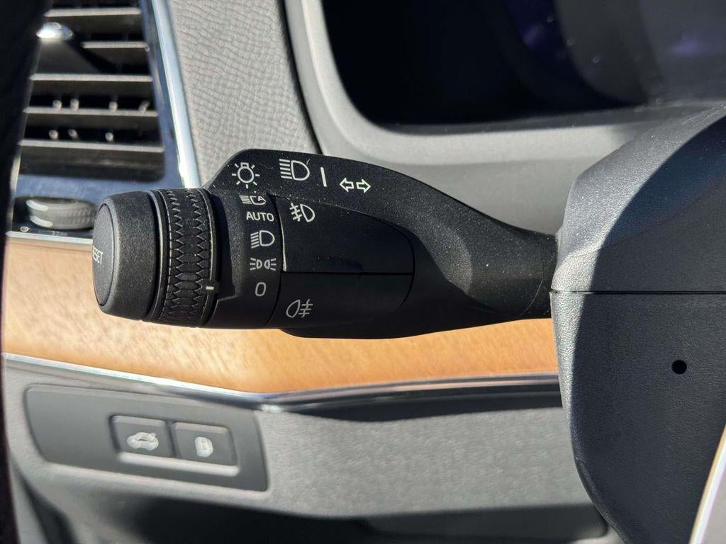 2023 Volvo XC90 Recharge Plug-In Hybrid T8 Plus Bright Theme 7-Seater