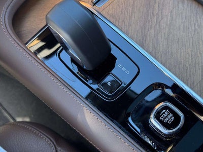 2023 Volvo XC90 Recharge Plug-In Hybrid T8 Plus Bright Theme 7-Seater