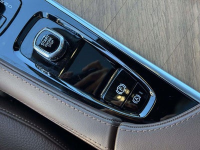 2023 Volvo XC90 Recharge Plug-In Hybrid T8 Plus Bright Theme 7-Seater