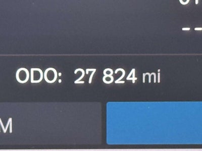 2024 Volvo XC60 Recharge Plug-In Hybrid T8 Ultimate Dark Theme