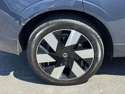2024 Volvo XC60 Recharge Plug-In Hybrid T8 Ultimate Dark Theme