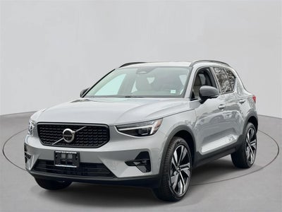 2026 Volvo XC90 Plug-In Hybrid T8 Plus 6-Seater