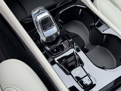 2026 Volvo XC90 Plug-In Hybrid T8 Plus 6-Seater