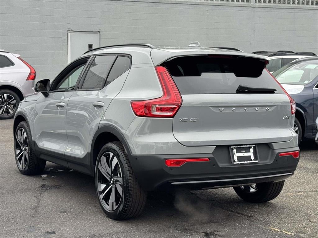 2026 Volvo XC90 Plug-In Hybrid T8 Plus 6-Seater