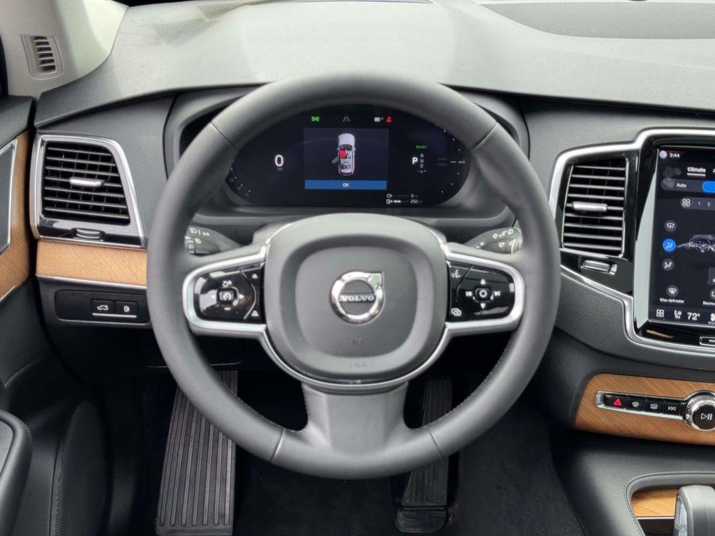 2025 Volvo XC90 Plug-In Hybrid T8 Plus 7-Seater