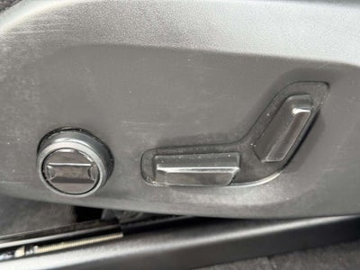 2025 Volvo XC90 Plug-In Hybrid T8 Plus 7-Seater