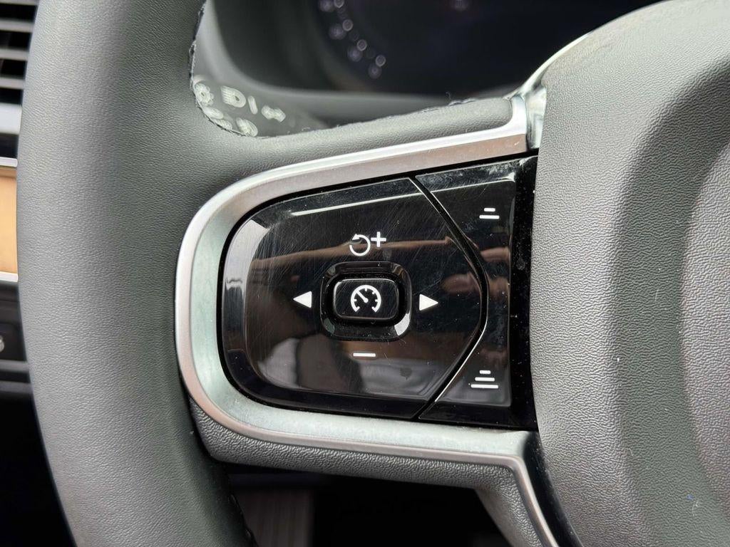2025 Volvo XC90 Plug-In Hybrid T8 Plus 7-Seater