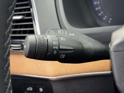 2025 Volvo XC90 Plug-In Hybrid T8 Plus 7-Seater