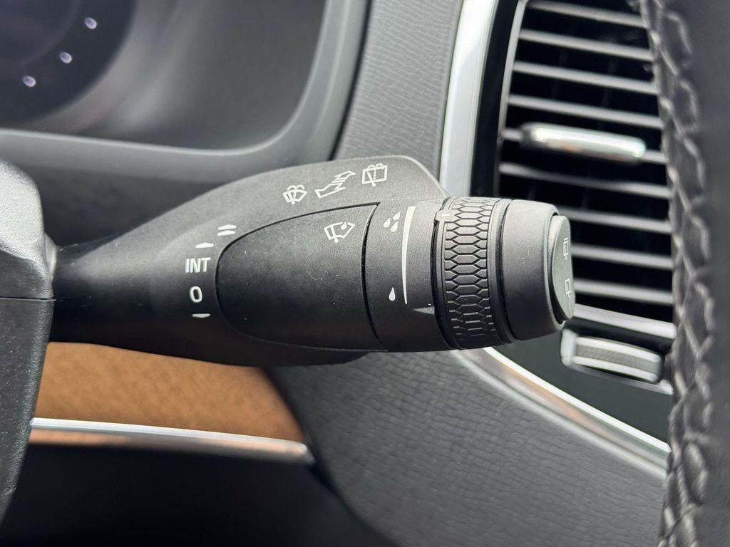 2025 Volvo XC90 Plug-In Hybrid T8 Plus 7-Seater