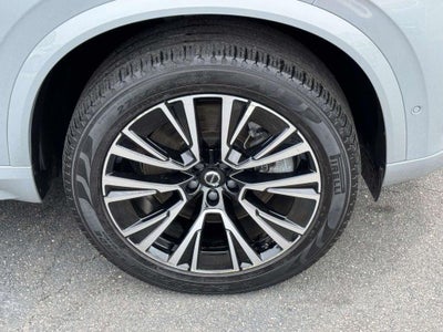 2025 Volvo XC90 Plug-In Hybrid T8 Plus 7-Seater