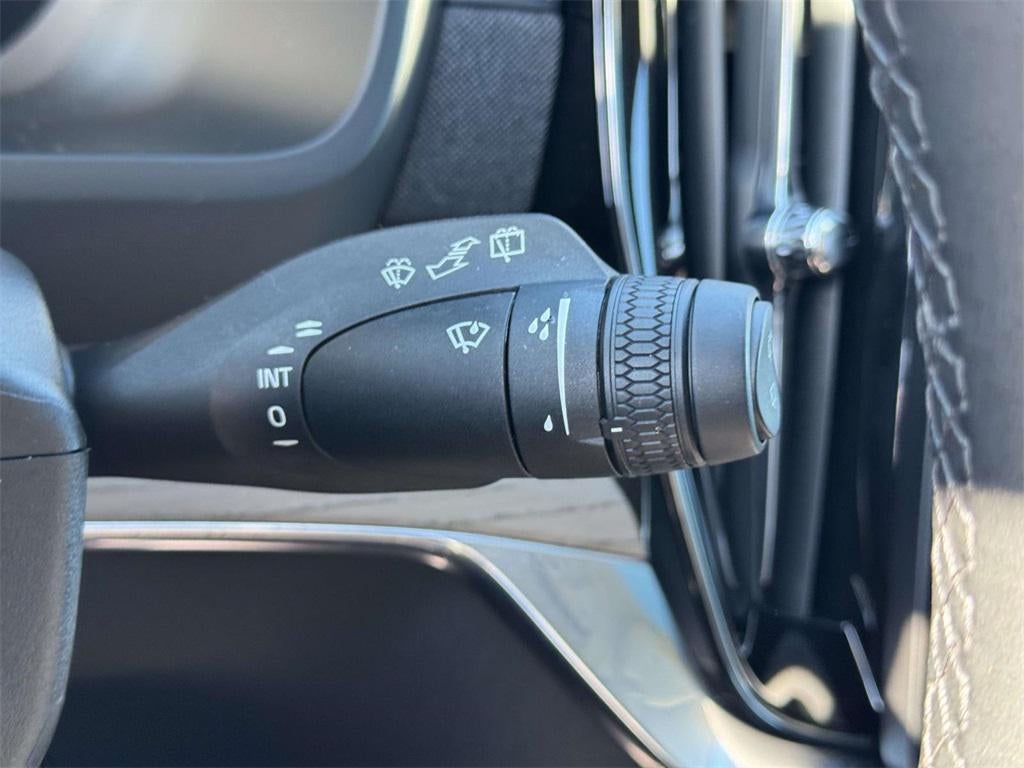 2026 Volvo XC90 Plug-In Hybrid Plus, T8 AWD, Electric/Gasoline, Bright, 7 Seats