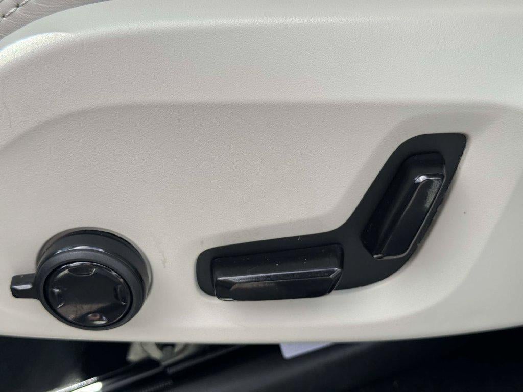 2025 Volvo Plug-In XC90 Híbrido T8 Ultra 7-Seater