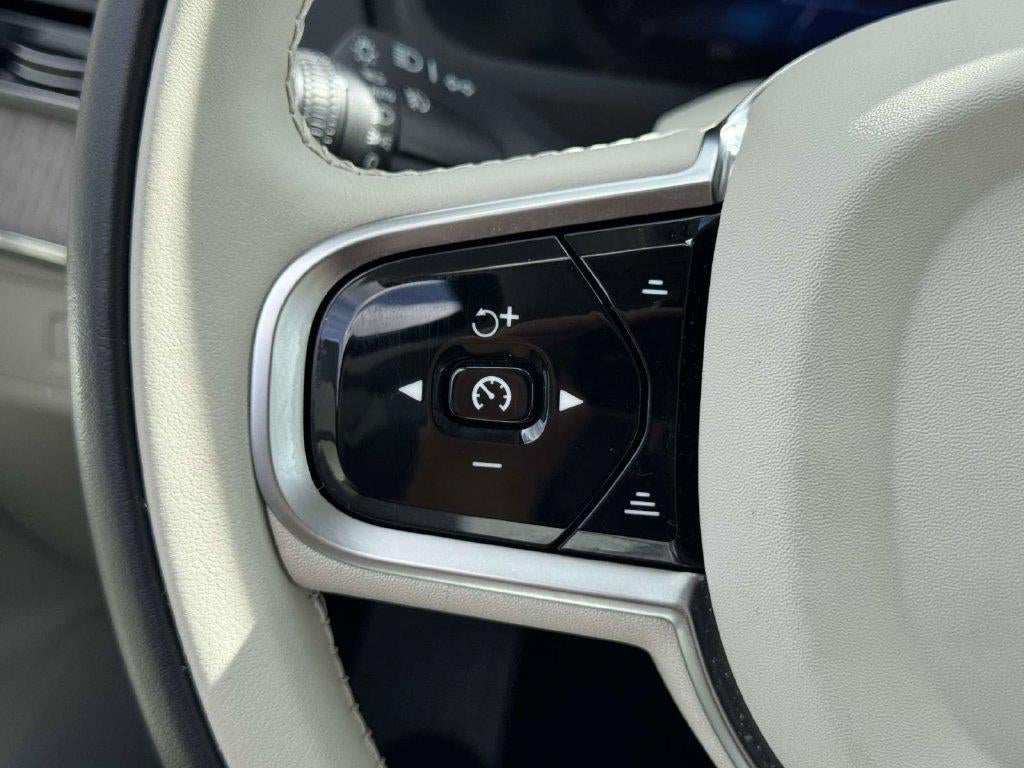 2025 Volvo Plug-In XC90 Híbrido T8 Ultra 7-Seater
