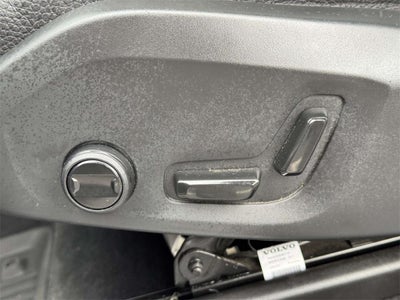 2024 Volvo XC90 B5 Plus Bright Theme