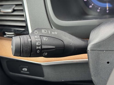 2024 Volvo XC90 B5 Plus Bright Theme