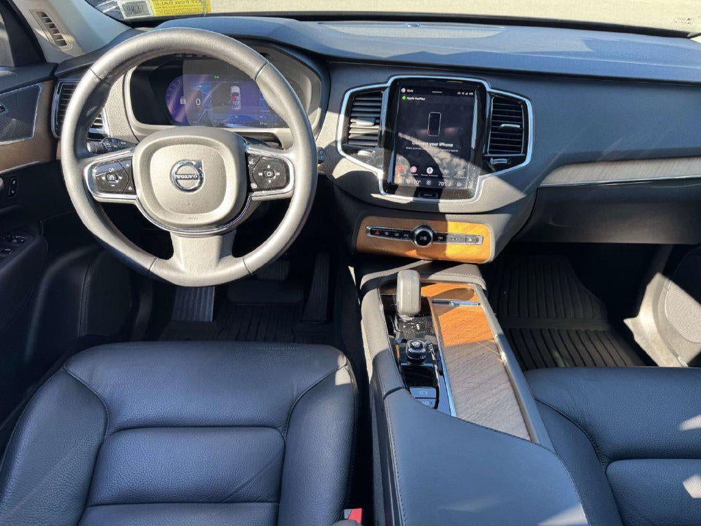 2024 Volvo XC90 B5 Plus Bright Theme
