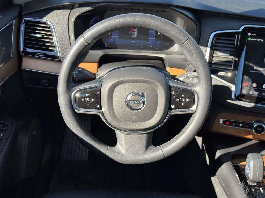 2024 Volvo XC90 B5 Plus Bright Theme