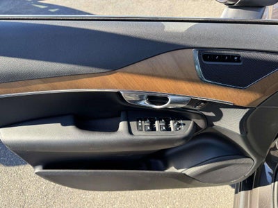 2024 Volvo XC90 B5 Plus Bright Theme