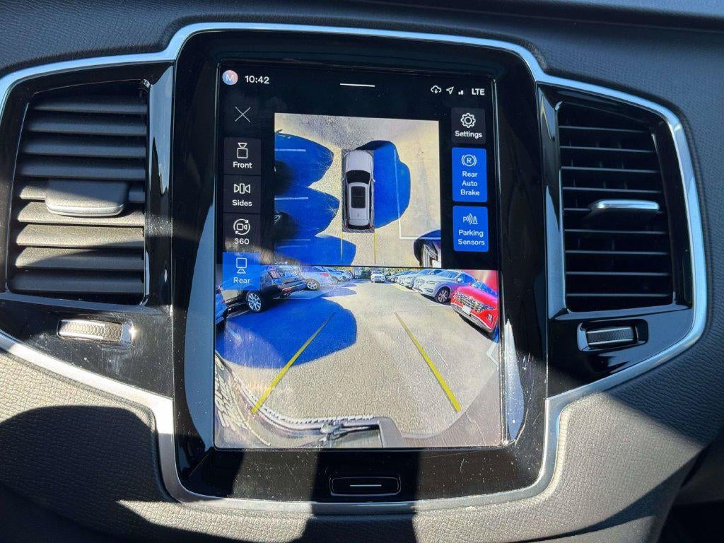 2024 Volvo XC90 B5 Plus Bright Theme