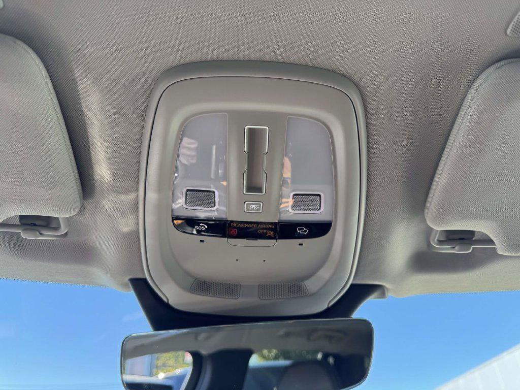 2024 Volvo XC90 B5 Plus Bright Theme