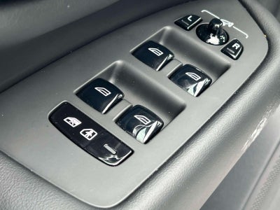 2024 Volvo XC90 B5 Core Bright Theme
