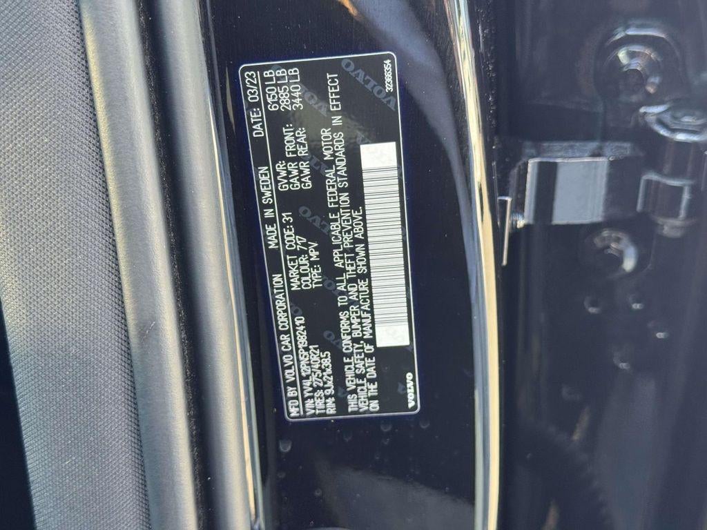 2023 Volvo XC90 B5 Plus