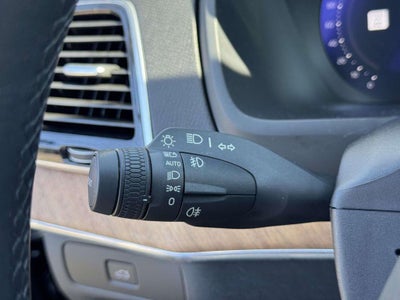 2023 Volvo XC90 B5 Plus